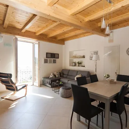 بيت للعطل Casa Luisella - By Lovecomo *