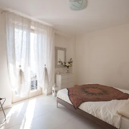 Casa Luisella - By Lovecomo Hébergement de vacances *