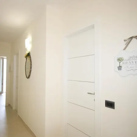 Casa Luisella - By Lovecomo Hébergement de vacances Sala Comacina