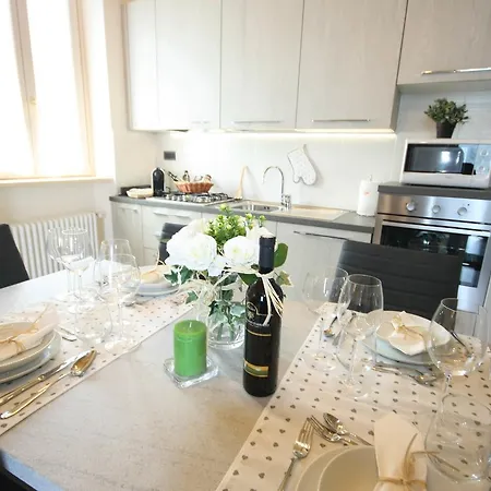 Casa Luisella - By Lovecomo سالا كوماسينا