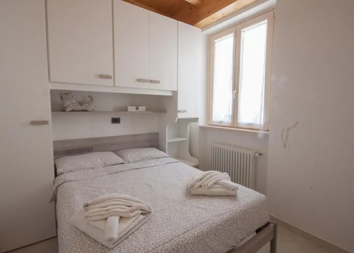 Casa Luisella - By Lovecomo בית נופש סלה קומצ'ינה