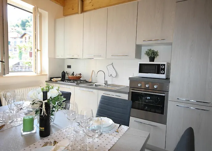 Casa Luisella - By Lovecomo בית נופש *