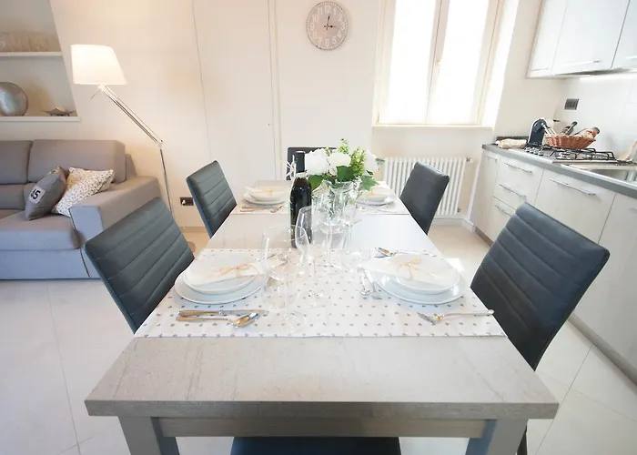 בית נופש Casa Luisella - By Lovecomo סלה קומצ'ינה